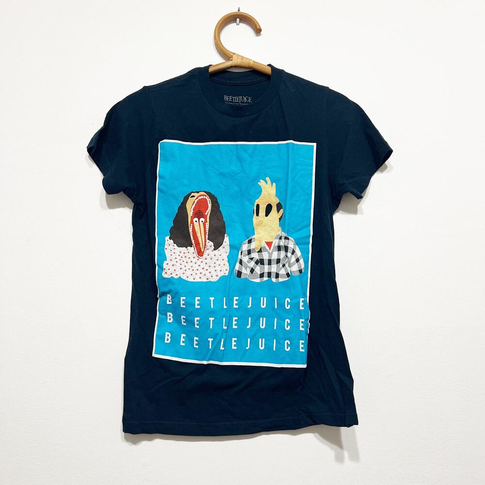 Beetlejuice black t-shirt Size Small - Picture 1 of 4